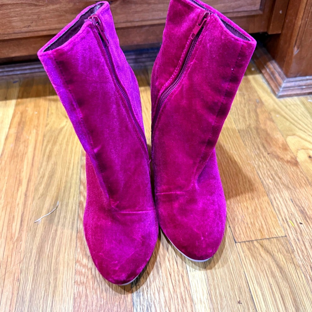 Just Fabulous Hot Pink Velveteen Chunky 4in Side Zip Booties Womens Size 6 - Picture 5 of 9